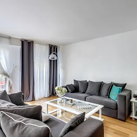 Spacious Parisian Flat - Eiffel Tower Apartamento